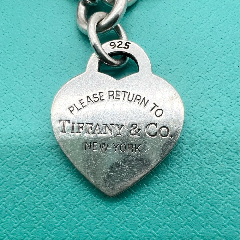 🔴Authentic TIFFANY & CO. Silver RTT Heart Pendent Tag Toggle Link Necklace🔴 - Picture 6 of 10